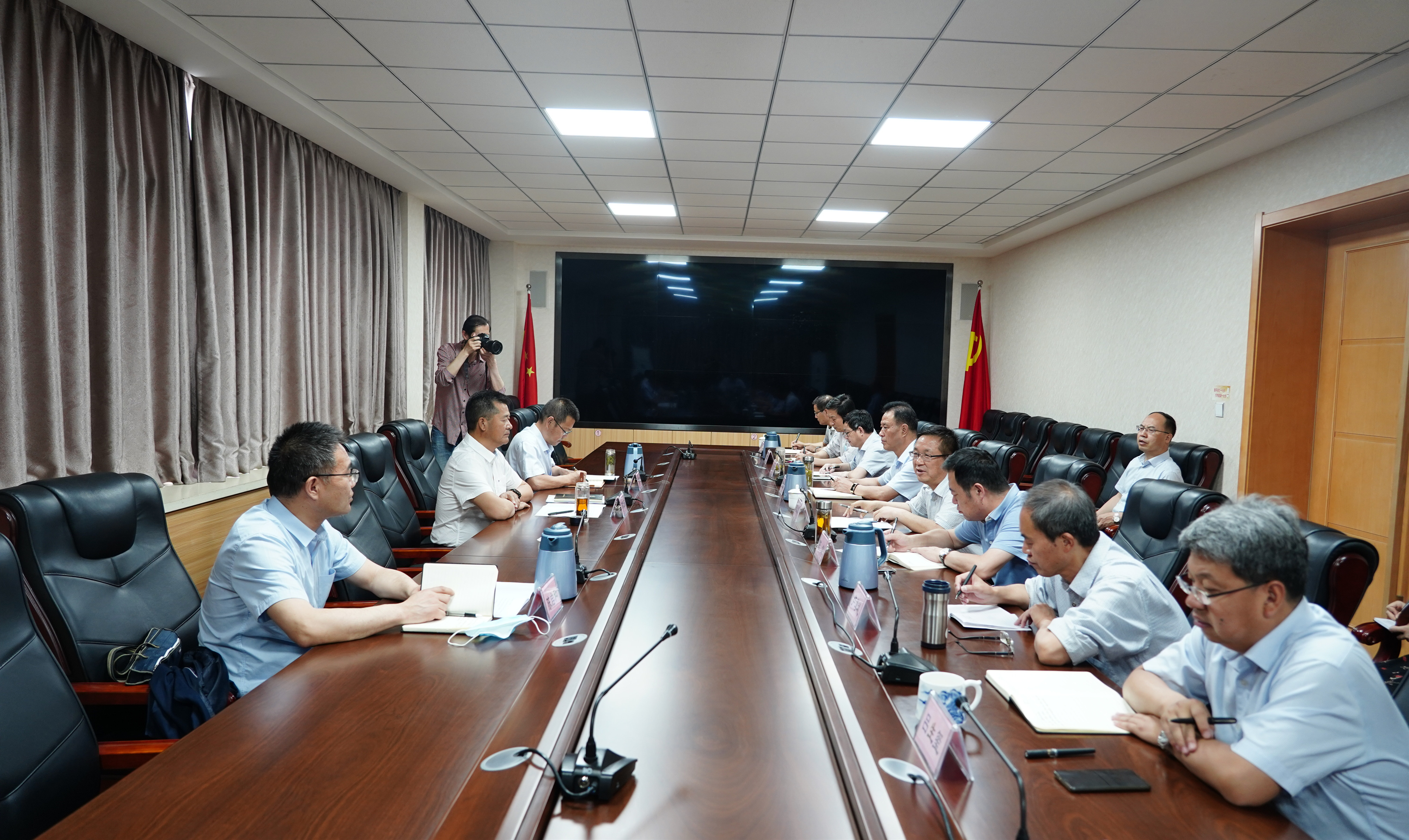 集團(tuán)股份公司黨委書記、董事長宋忠慶調(diào)研水電設(shè)計院